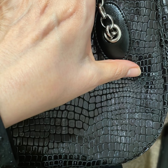 CHARLIE LAPSON BLACK HANDBAG/ SHOULDER BAG WITH SILVER TONE HARDWARE - Picture 15 of 16